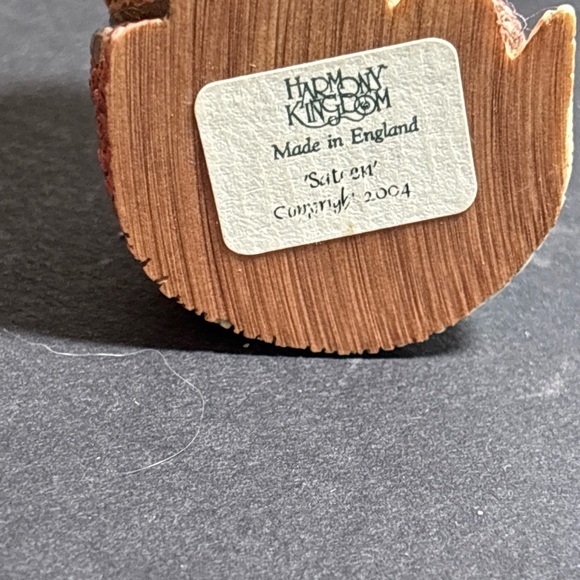 Harmony Kingdom Tapestry Series "Sateen"  Limited Ed 1195/1500 w/Swarovski  Eyes - Picture 6 of 10